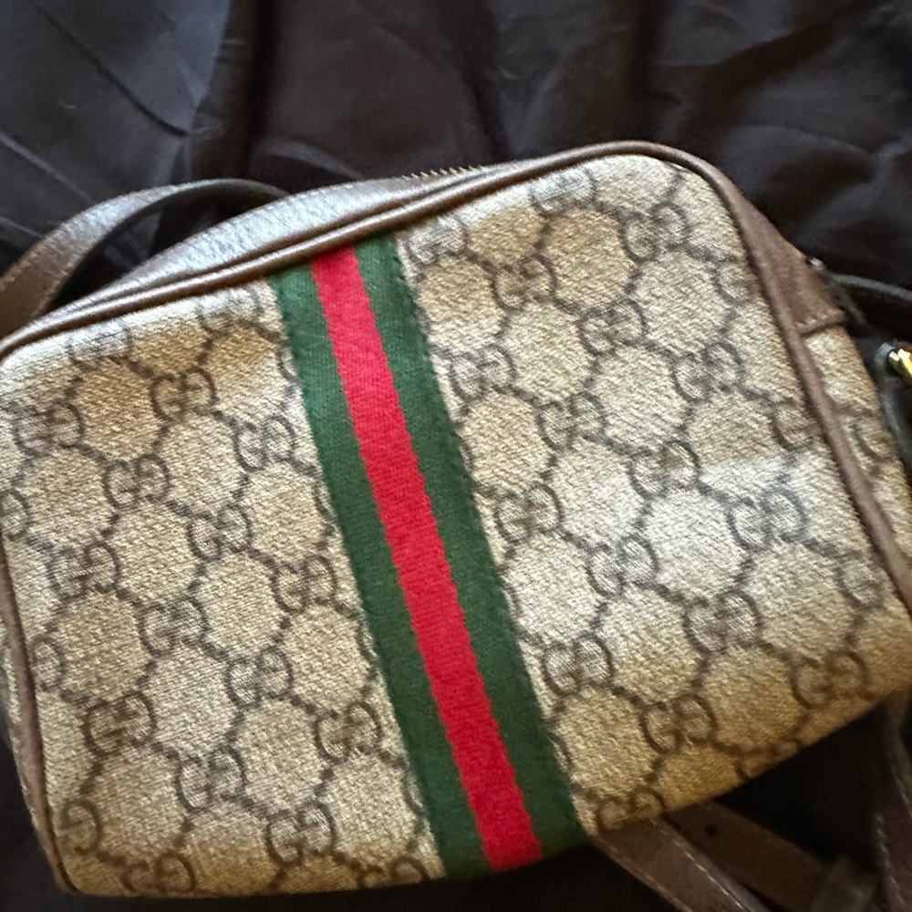Gucci supreme crossbody